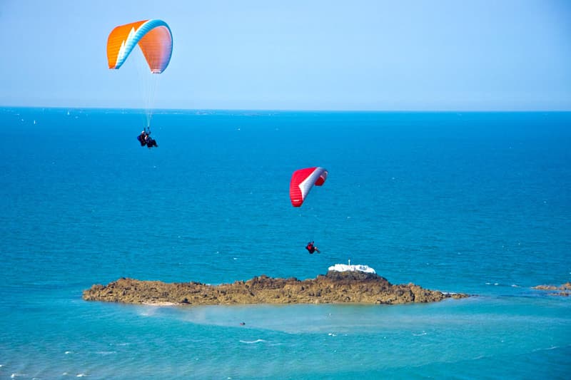 Baptême de parapente en Bretagne