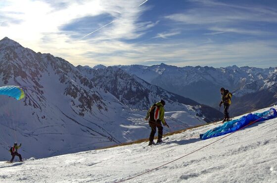 Installation de la sellette de parapente